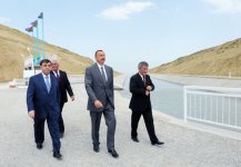 Prezident İlham Əliyev Şabran rayonunda 10,7 kilometrlik birinci mərhələsi istismara verilən Vəlvələçay-Taxtakörpü kanalı ilə tanış olmuşdur(FOTO)